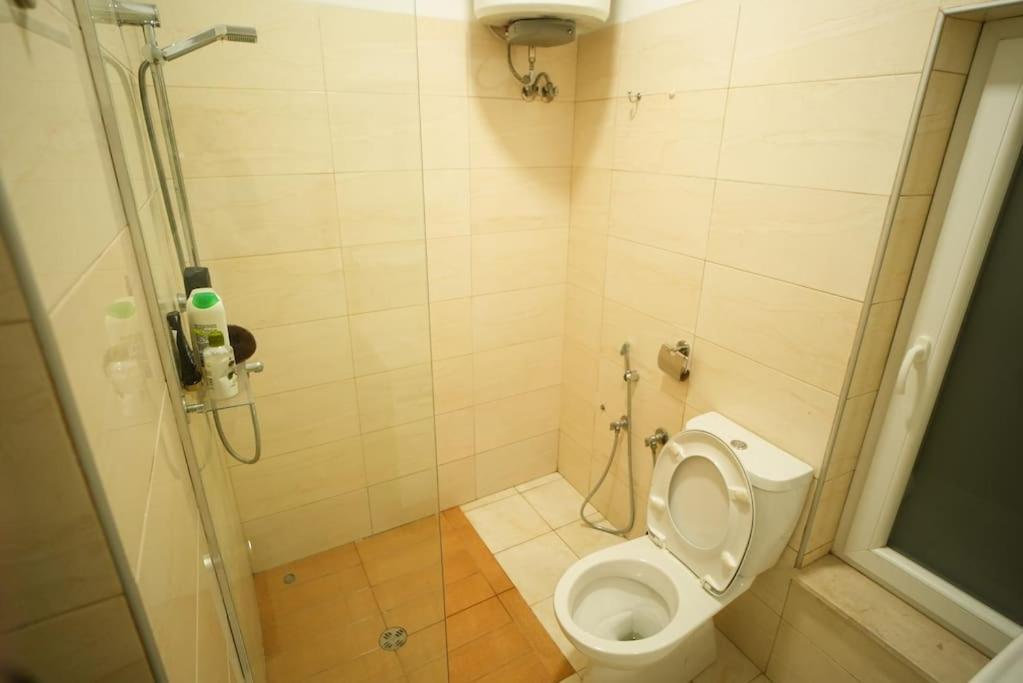 Grandpa House App.1 Tirana