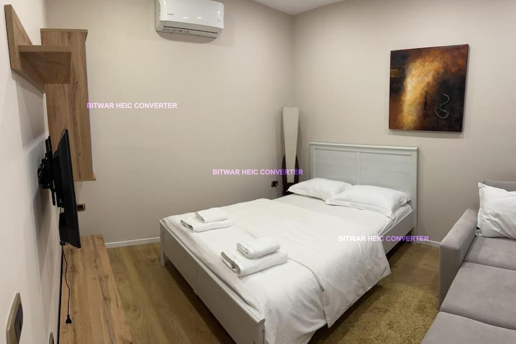 Apartment Grandpa House App.1