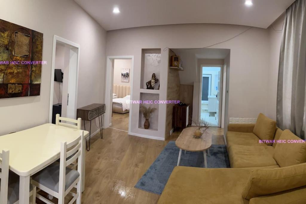 Grandpa House App.1 Apartment Tirana